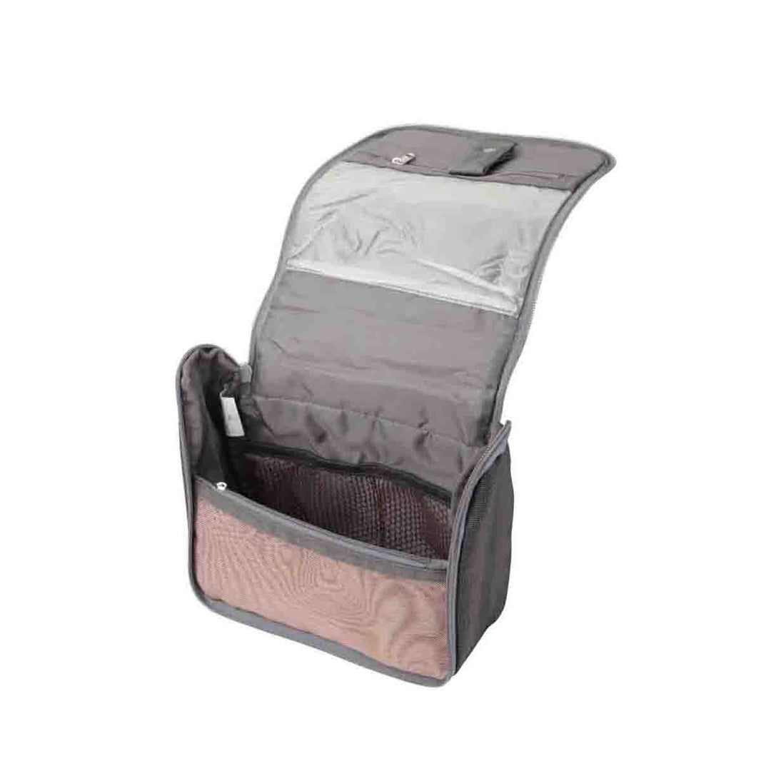 TOILETRY KIT